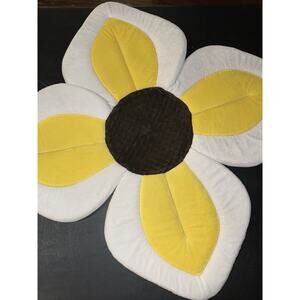 Blooming Bath Lotus Baby Bath Yellow White Flower
